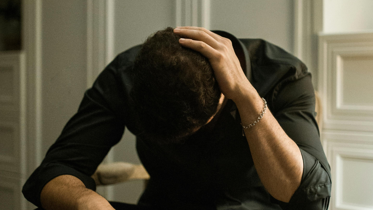 Eisbaden vs Meditation für Stressreduktion